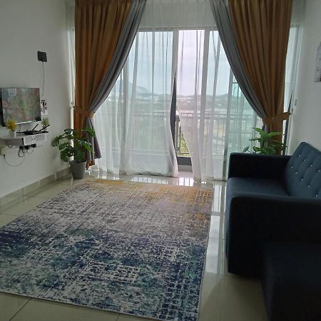 Fz Almyra Homestay Kajang Ngoại thất bức ảnh