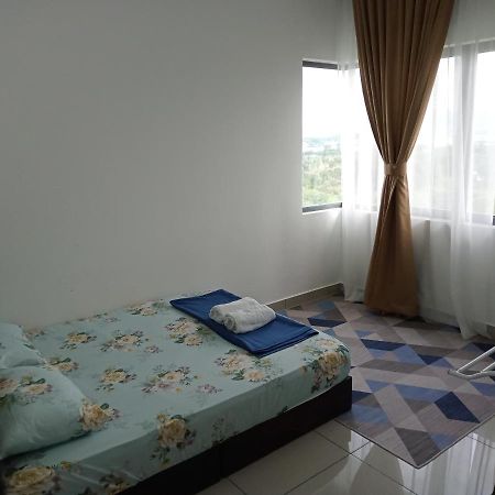 Fz Almyra Homestay Kajang Ngoại thất bức ảnh