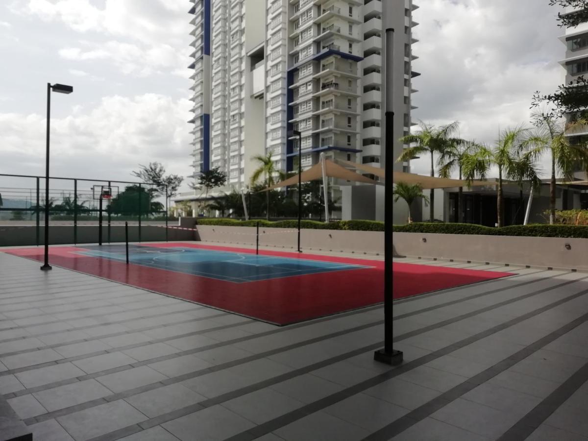 Fz Almyra Homestay Kajang Ngoại thất bức ảnh
