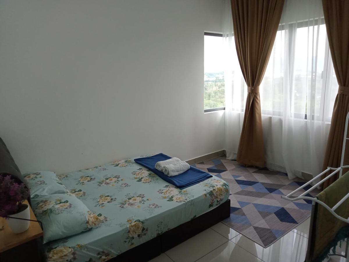 Fz Almyra Homestay Kajang Ngoại thất bức ảnh
