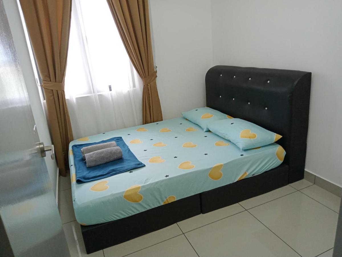 Fz Almyra Homestay Kajang Ngoại thất bức ảnh