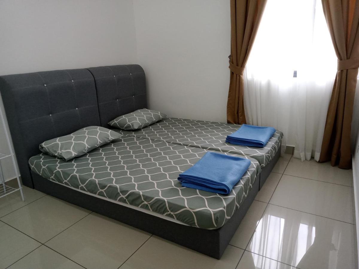 Fz Almyra Homestay Kajang Ngoại thất bức ảnh